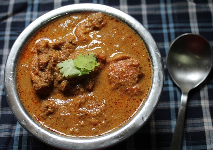 Varutharacha Chicken Curry ( Chicken with Roasted Coconut) Kerala Style, spicy chicken curry, chicken curry with thick gravy, chicken masala, kerala chiekn curry,kerala cooking, kerala dishes, kerala recipes, kerala cuisine, south indian recipes