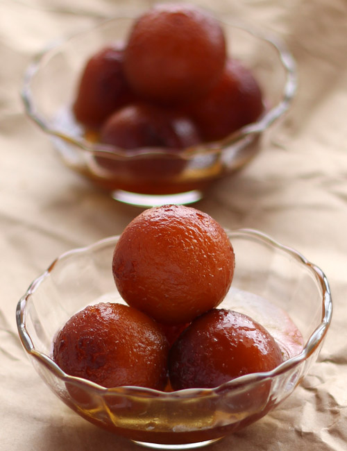 Gulab Jamun recipe, indian sweet recipe, diwali sweets recipe, dessert recipe, gulag jamun with milk powder recipe