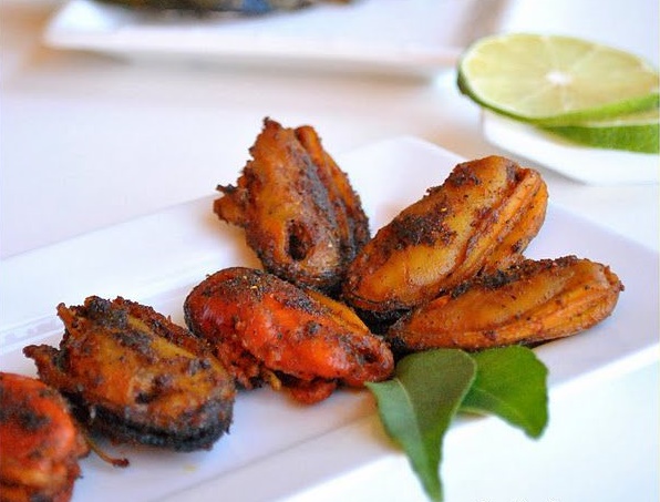 Kallummekkaya Olathiyathu, Mussel Stir Fry, mussel stir fry kerala style, easy mussel curry preparation, how to prepare kallummekkaya olathiyathu