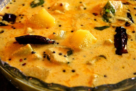 Vellarikka Parippu Curry, Cucumber Dal Curry Kerala Style, veg nadan recipe, onam sadhya recipe