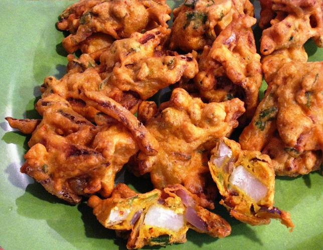 Onion Pakoda recipe, onion pakora, easy indian snack