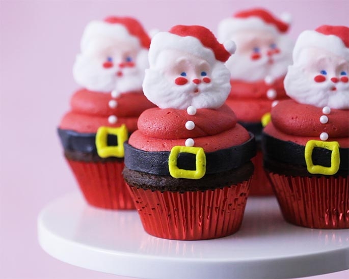 santa claus cupcakes, christmas papa cupcakes, christmas decoration ideas