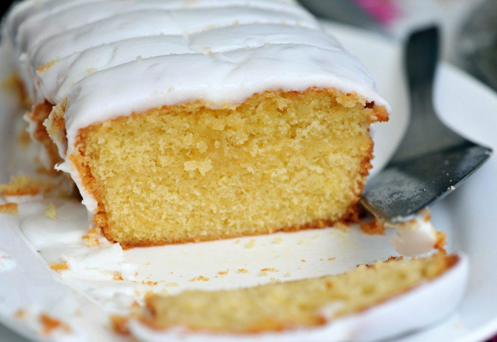 Eggless lemon Cake